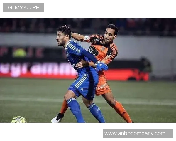 摩纳哥与兰斯就后卫科内转会事宜展开谈判双方积极沟通寻求达成协议