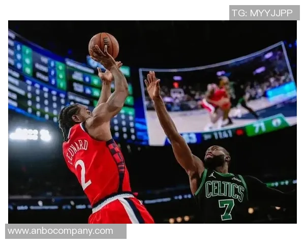 杰伦布朗首节表现惊艳13投6中砍下18分并罚球6中5助力球队领先